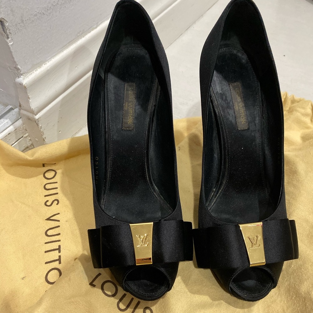 Louis Vuitton High heel shoes